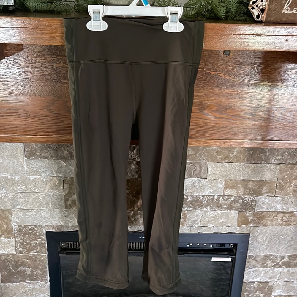 Womens size 4 lululemon leggings